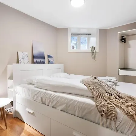 Appartement New! Modern Apt: W/ Private Entrence