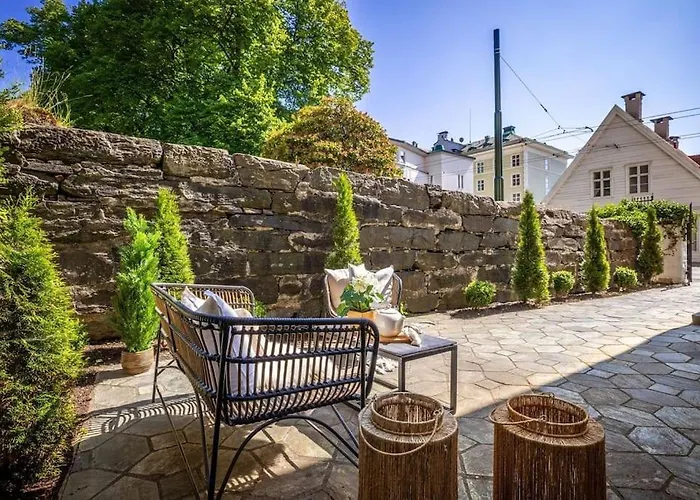 Appartement New! Modern Apt: W/ Private Entrence Bergen