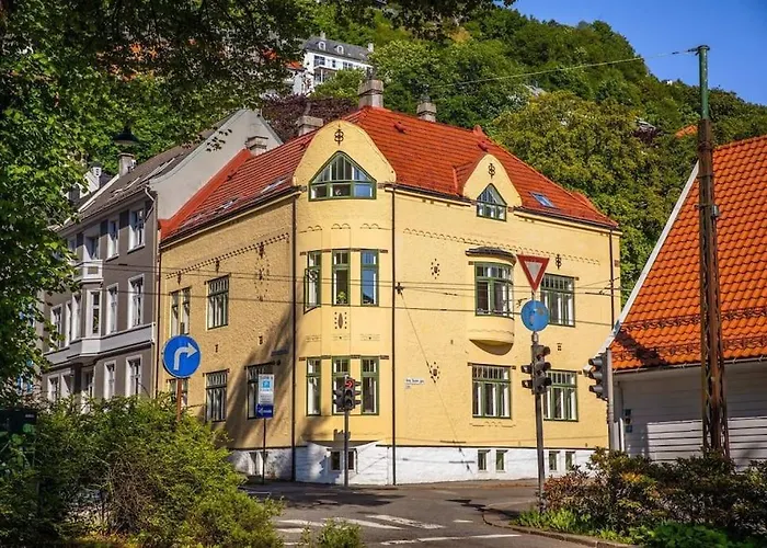 Apartament New! Modern Apt: W/ Private Entrence *